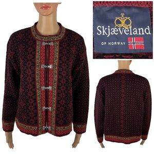 Skjaeveland Norway Medium Fair Isle Wool Cardigan Sweater Metal Clasp Nordic Red
